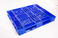 如何提高塑料托盤的抗老化性？
